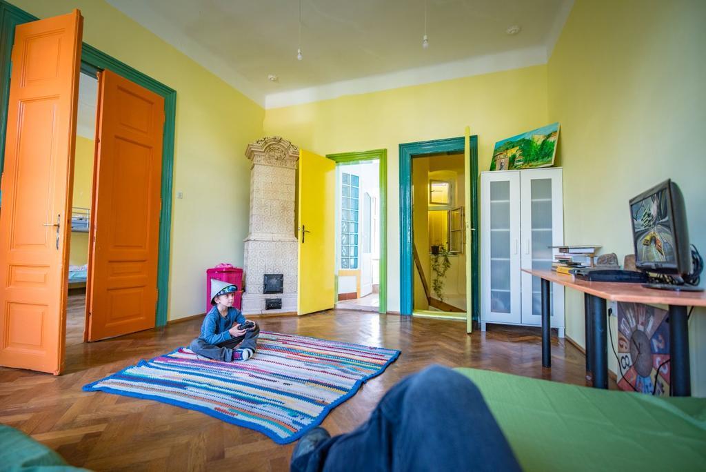 Mountain Tale Hostel Brasov Luaran gambar