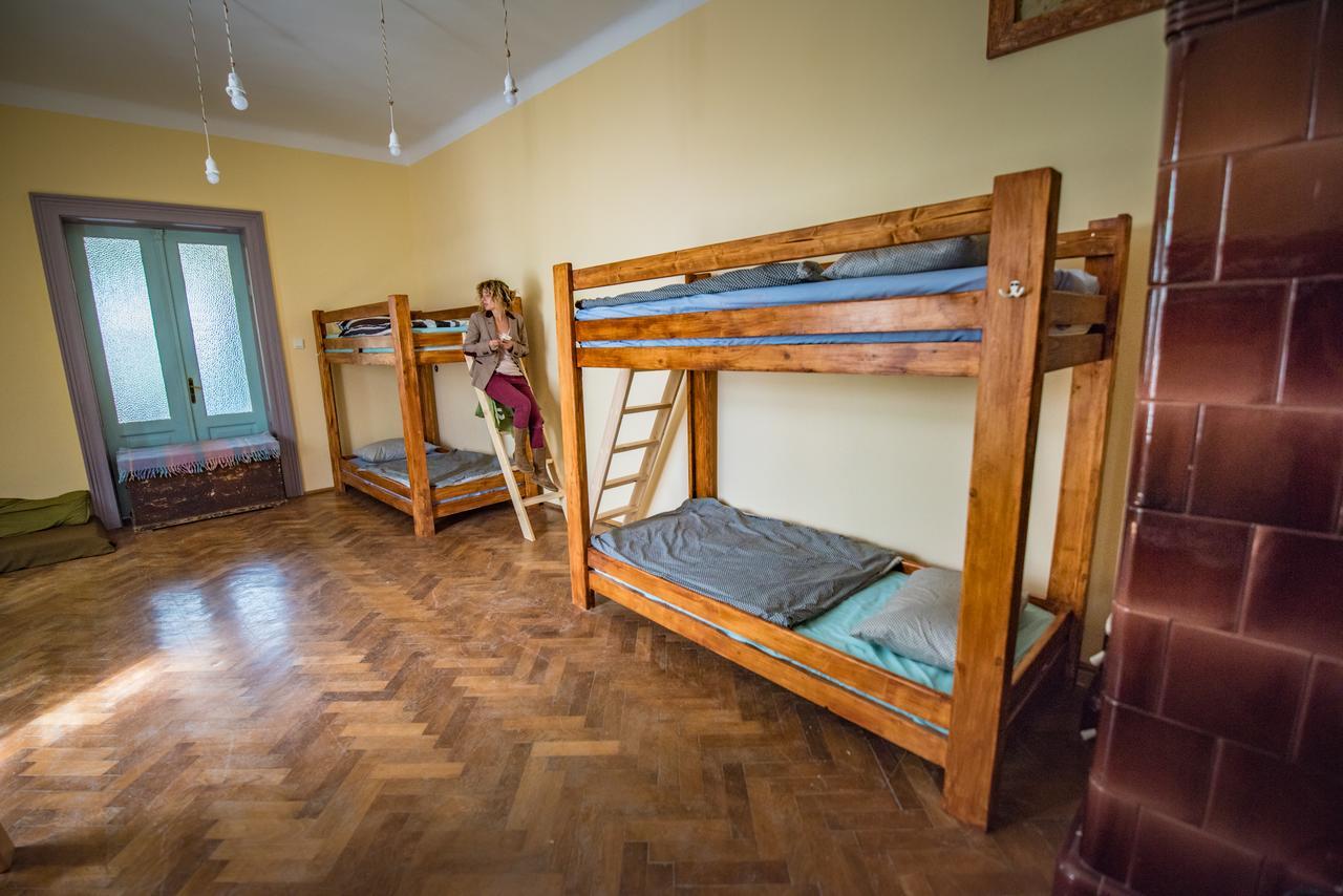 Mountain Tale Hostel Brasov Luaran gambar