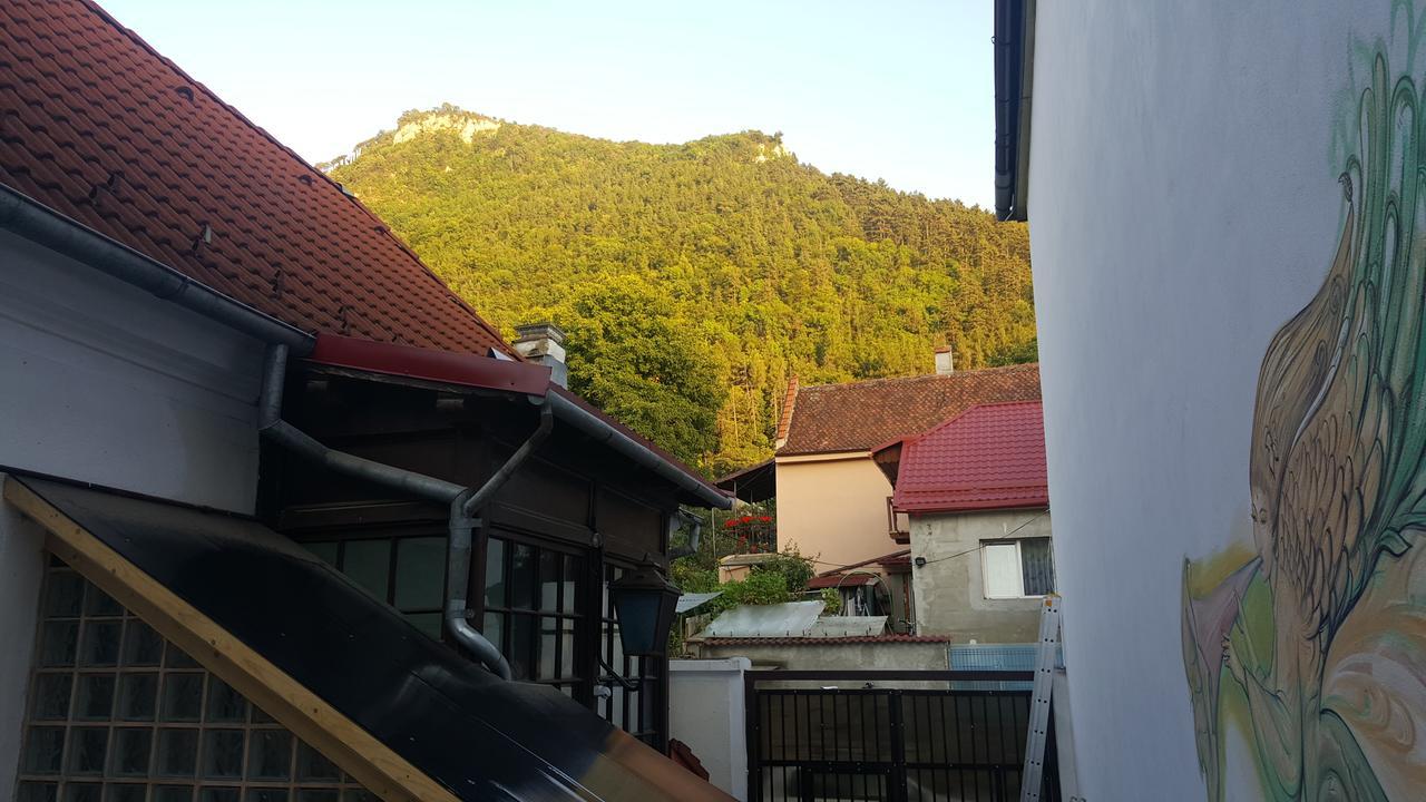 Mountain Tale Hostel Brasov Luaran gambar