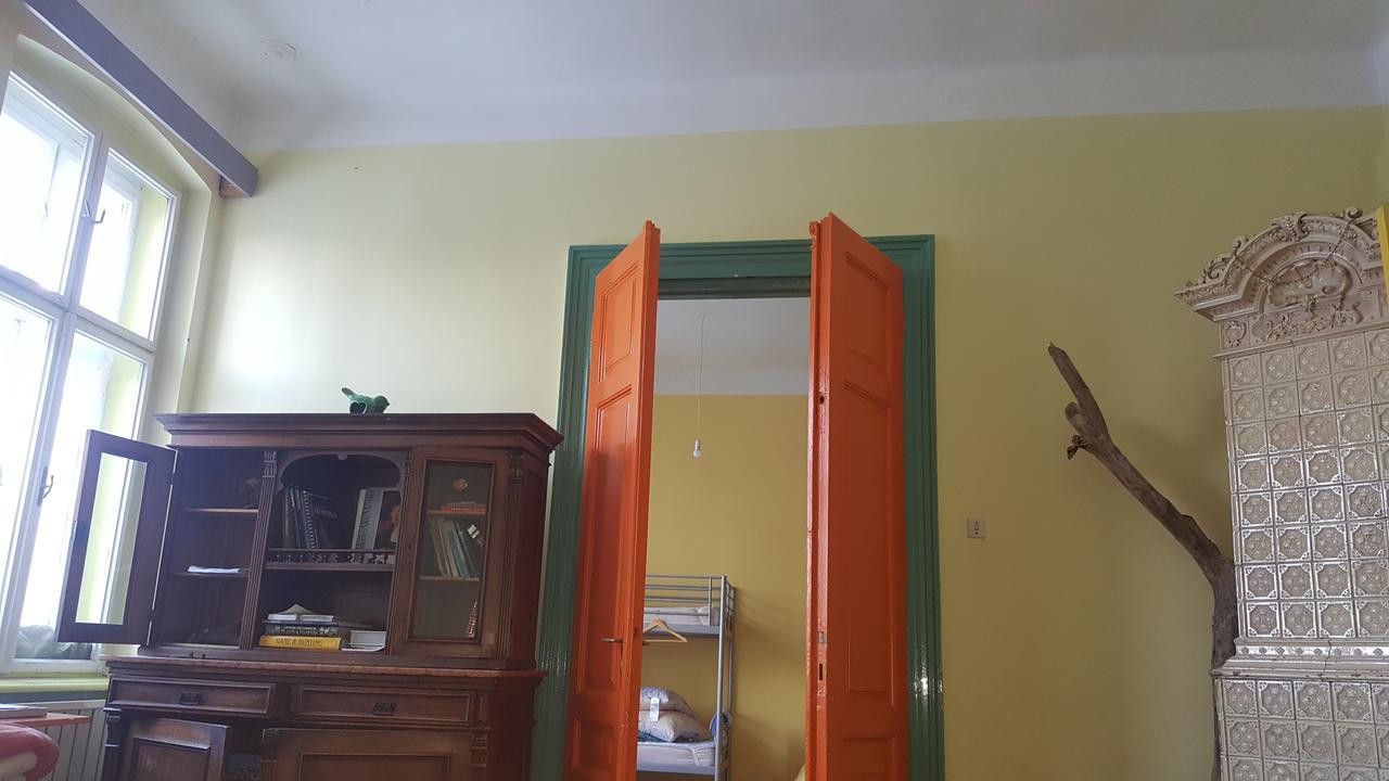 Mountain Tale Hostel Brasov Luaran gambar