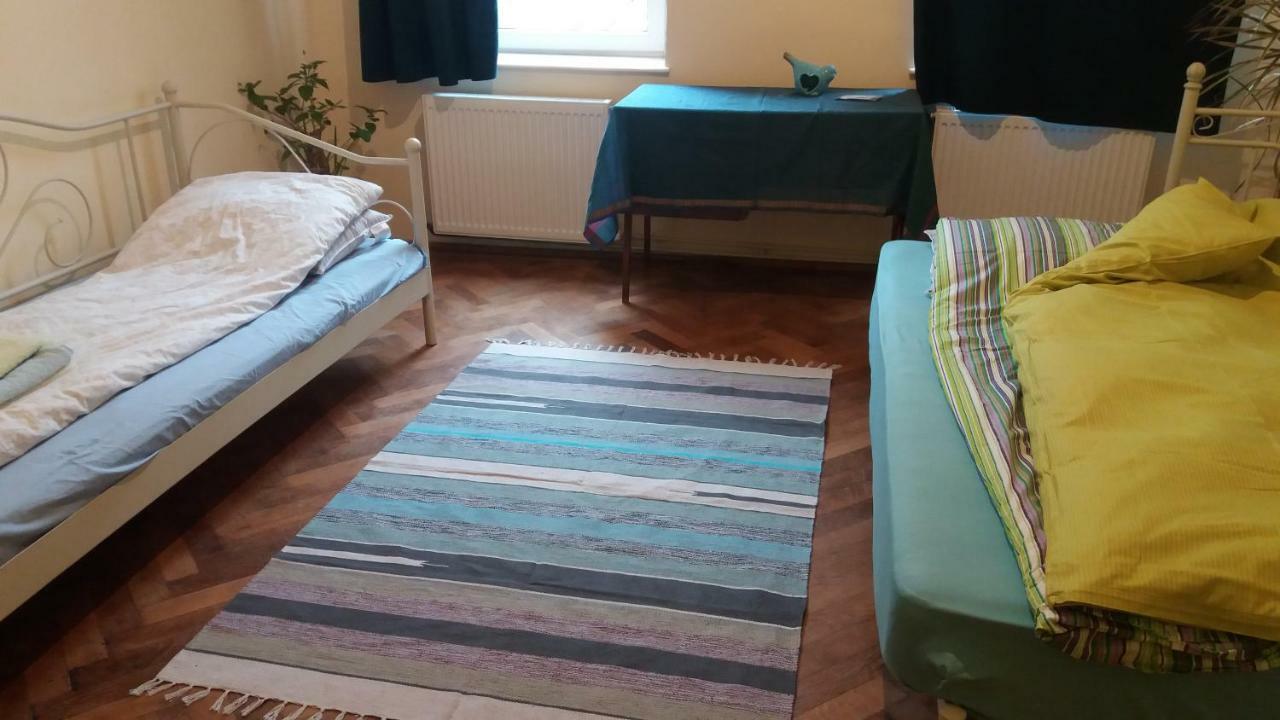 Mountain Tale Hostel Brasov Luaran gambar